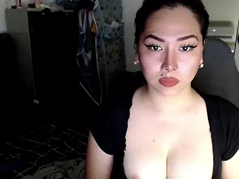 urqueendominant online show from 05-01-26, 03:33