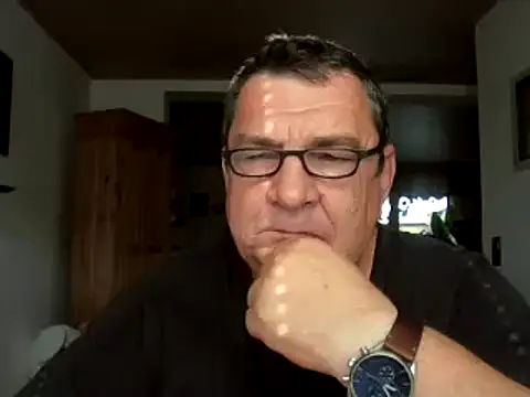Snapshot of Nobbie444 chatting on 06-27-26, 06:52 Nobbie444 online show from 06-27-26, 06:52