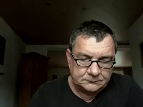 Snapshot of Nobbie444 chatting on 06-20-26, 07:57 Nobbie444 online show from 06-20-26, 07:57