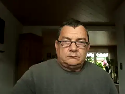 Snapshot of Nobbie444 chatting on 06-15-26, 09:09 Nobbie444 online show from 06-15-26, 09:09