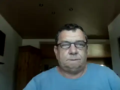 Snapshot of Nobbie444 chatting on 06-26-26, 11:05 Nobbie444 online show from 06-26-26, 11:05