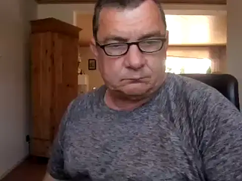 Nobbie444 online show from 05-28-26, 12:22
