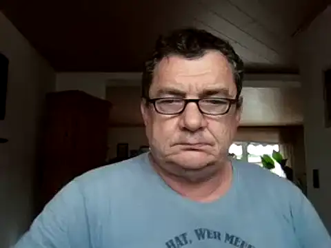 Snapshot of Nobbie444 chatting on 07-07-26, 12:52 Nobbie444 online show from 07-07-26, 12:52