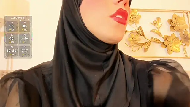 Snapshot of hanajameela chatting on 04-25-26, 01:14 hanajameela online show from 04-25-26, 01:14