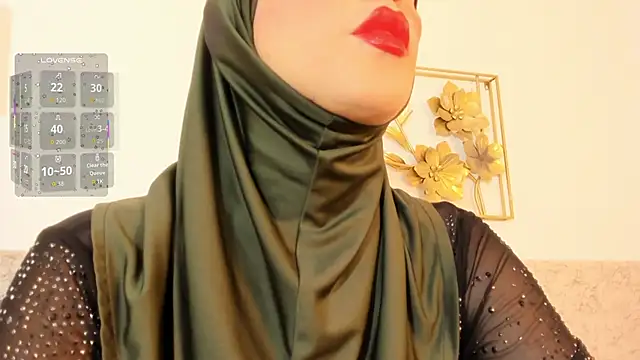 Snapshot of hanajameela chatting on 05-04-26, 11:46 hanajameela online show from 05-04-26, 11:46