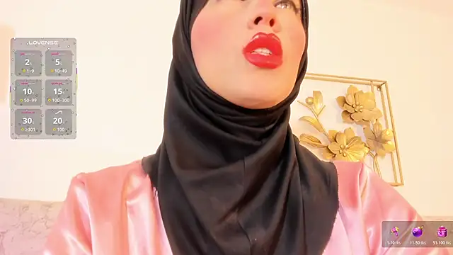 Snapshot of hanajameela chatting on 04-29-26, 11:36 hanajameela online show from 04-29-26, 11:36
