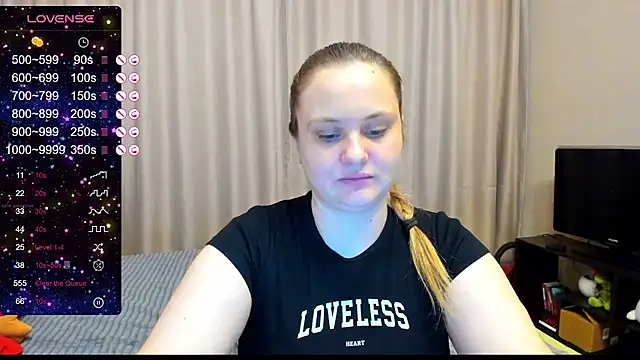 Snapshot of AlanaBrox chatting on 01-04-25, 12:38 AlanaBrox online show from 01-04-25, 12:38