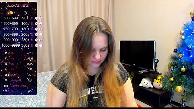 Snapshot of AlanaBrox chatting on 12-25-24, 05:26 AlanaBrox online show from 12-25-24, 05:26