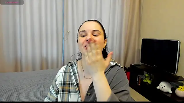 AlanaBrox online show from 05-23-26, 04:06