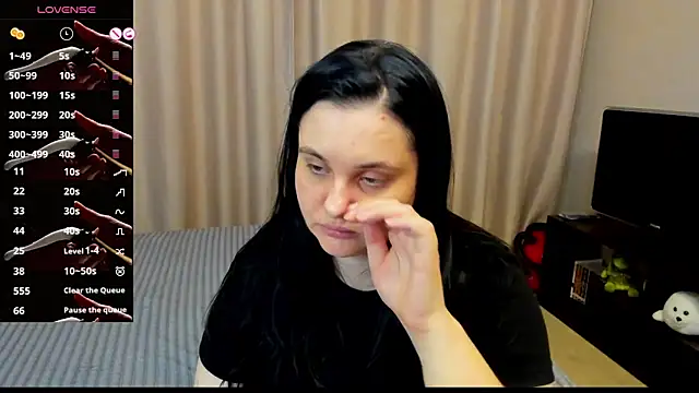 AlanaBrox online show from 04-11-26, 07:50