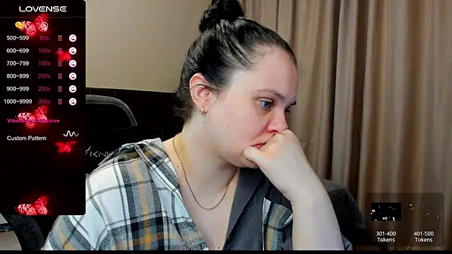 AlanaBrox online show from 11-09-25, 01:59