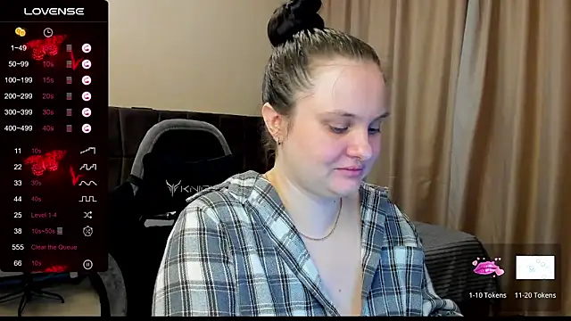 AlanaBrox online show from 12-22-25, 04:29