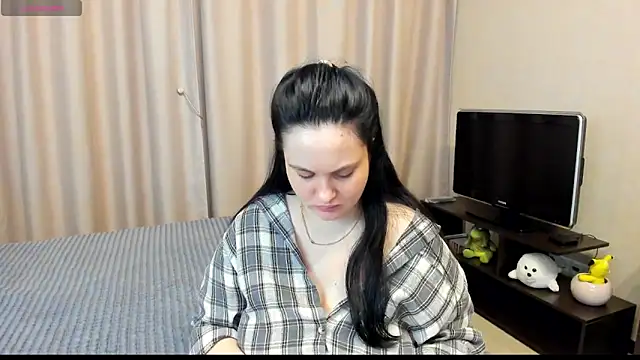 AlanaBrox online show from 05-19-26, 09:22