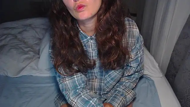 LoraPreston online show from 09-23-25, 07:54