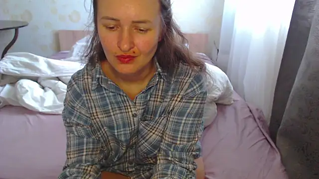 LoraPreston online show from 10-19-25, 09:12