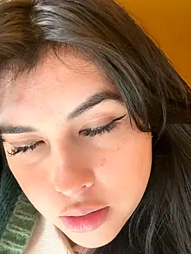 Alyaa s online show from 10-25-25, 09:48