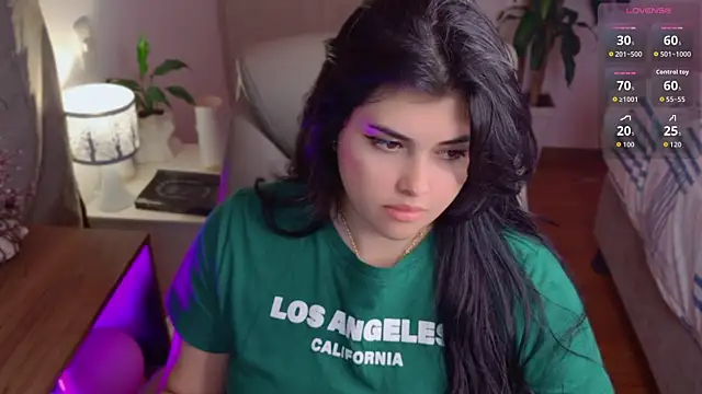 Alyaa s online show from 04-27-26, 05:05