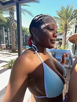 TilaTotti online show from 10-16-25, 07:44