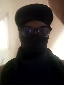 Snapshot of Smith23q123 chatting on 03-03-26, 03:19 Smith23q123 online show from 03-03-26, 03:19