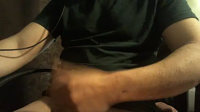 Snapshot of chic0secret0 chatting on 03-30-26, 09:33 chic0secret0 online show from 03-30-26, 09:33