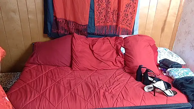 Leesdesires online show from 04-14-26, 10:31