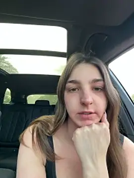 DoriDeluxe66 online show from 02-13-26, 04:29