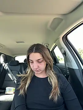 DoriDeluxe66 online show from 04-10-26, 10:00