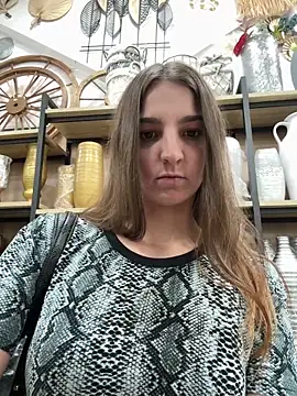 DoriDeluxe66 online show from 11-05-25, 09:56