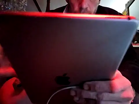 Snapshot of chosen923 chatting on 01-18-26, 04:05 chosen923 online show from 01-18-26, 04:05