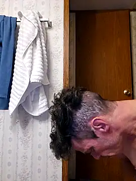 chosen923 online show from 10-22-25, 03:17