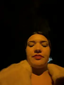Snapshot of Sarita-candy chatting on 06-19-26, 01:11 Sarita-candy online show from 06-19-26, 01:11