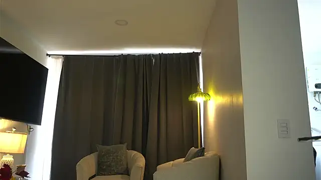 kendall ruiz online show from 11-23-25, 02:49