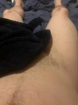 Snapshot of HunterBaby chatting on 09-18-25, 01:19 HunterBaby online show from 09-18-25, 01:19