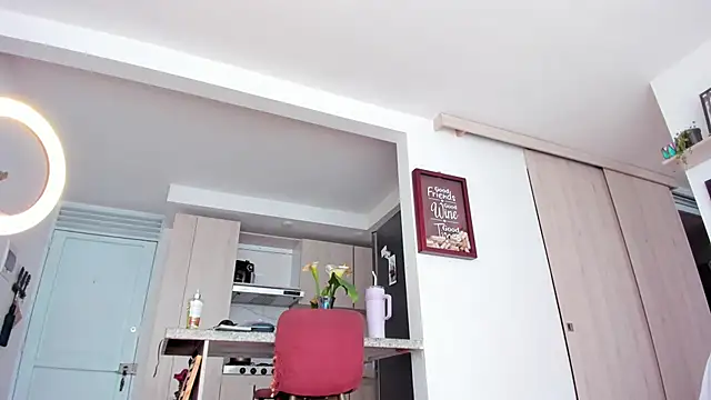 karlye 5 online show from 03-21-25, 05:34