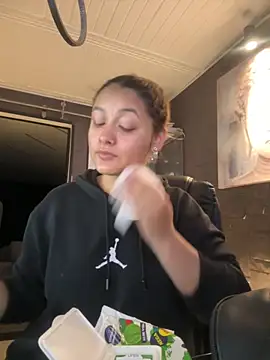 Emiily W online show from 10-27-25, 09:32