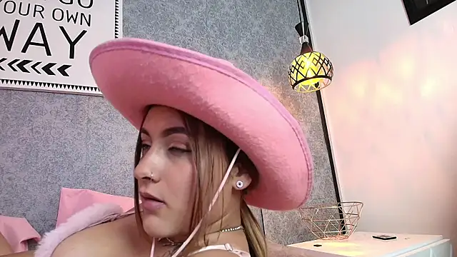 Emiily W online show from 03-11-25, 05:35