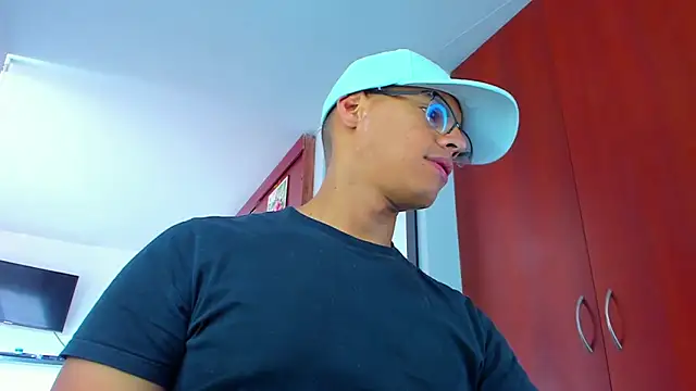 Snapshot of _John_Boy_ chatting on 01-17-26, 01:15 John Boy online show from 01-17-26, 01:15