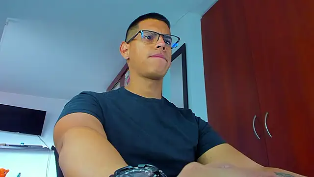 Snapshot of _John_Boy_ chatting on 01-16-26, 01:04 John Boy online show from 01-16-26, 01:04