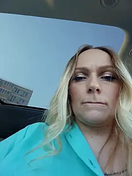 Bondgirl 013 online show from 10-17-25, 11:45