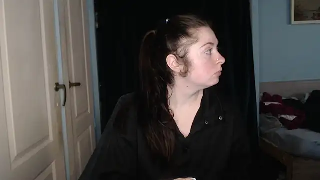 Snapshot of ryhhnnagold99 chatting on 02-12-26, 06:02 ryhhnnagold99 online show from 02-12-26, 06:02