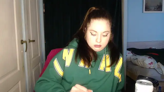 Snapshot of ryhhnnagold99 chatting on 02-09-26, 02:37 ryhhnnagold99 online show from 02-09-26, 02:37