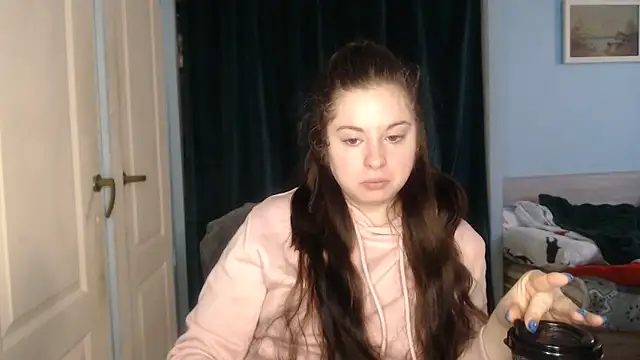 Snapshot of ryhhnnagold99 chatting on 02-18-26, 11:28 ryhhnnagold99 online show from 02-18-26, 11:28