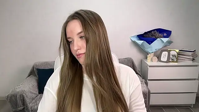 EvaMaddison online show from 11-26-25, 05:57