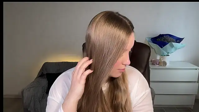 EvaMaddison online show from 03-20-26, 05:41