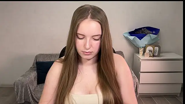 EvaMaddison online show from 09-13-25, 07:03