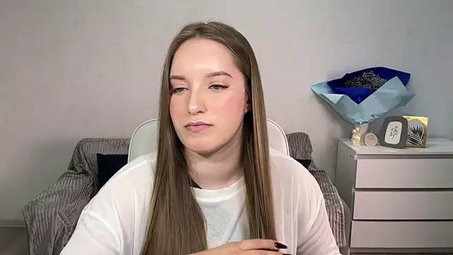 EvaMaddison online show from 09-25-25, 08:20