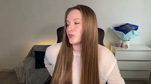 EvaMaddison online show from 04-08-26, 07:21