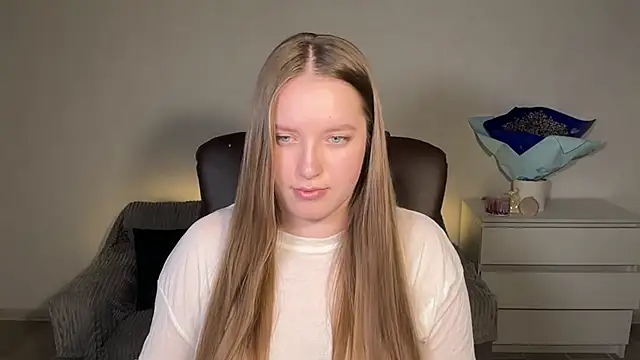 EvaMaddison online show from 03-07-26, 06:24