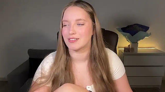 EvaMaddison online show from 06-04-26, 07:51