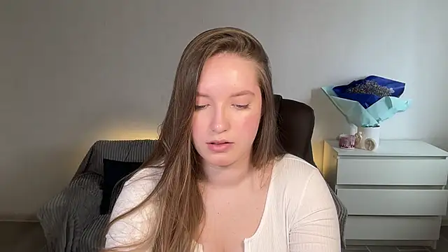 EvaMaddison online show from 04-04-26, 08:43